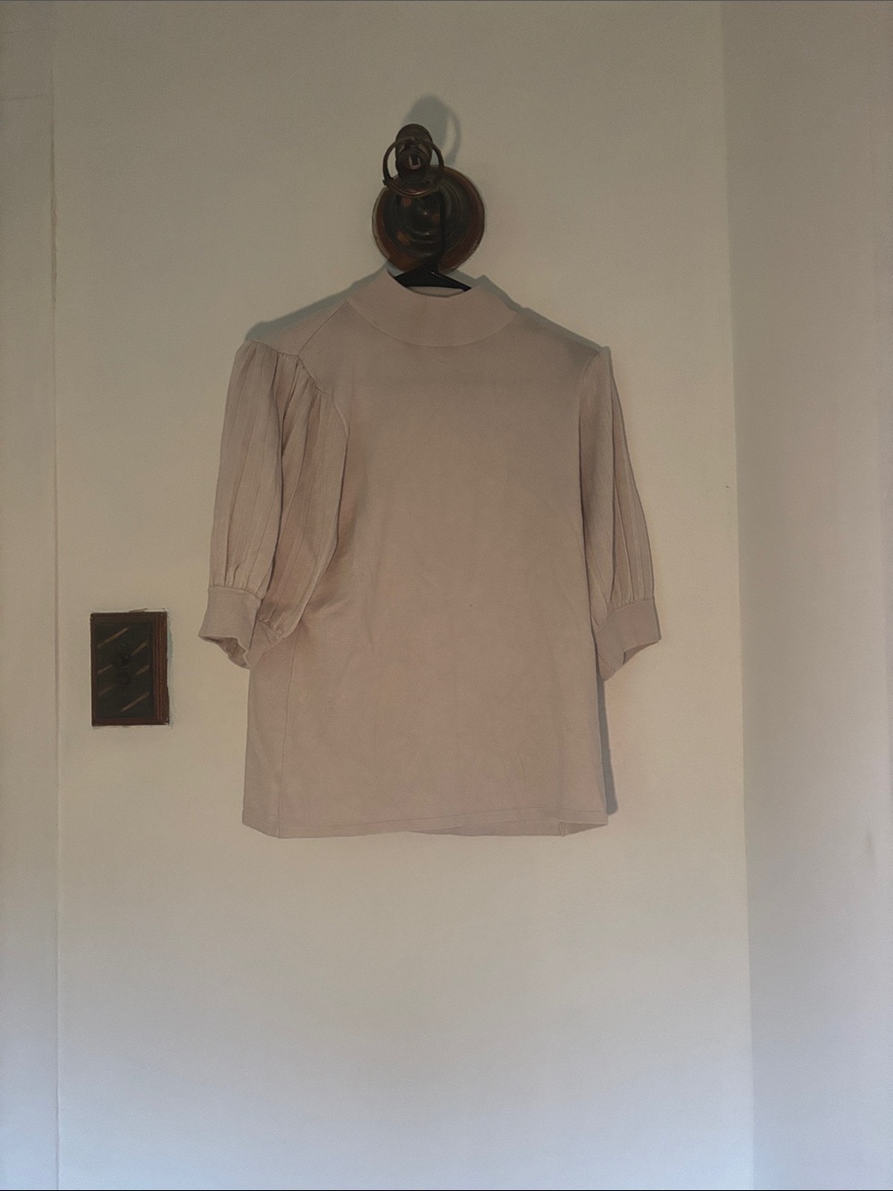 Tahari Cream Pleated Puff Sleeve Mock Neck Top